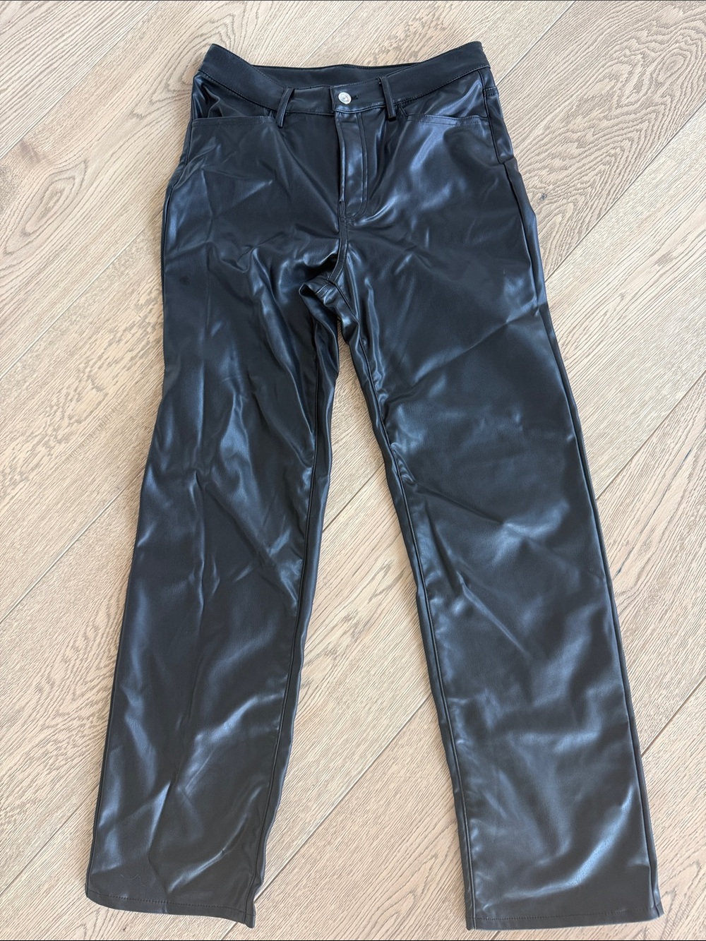 H&M Women’s Black Faux Leather Straight Leg Pants size 6